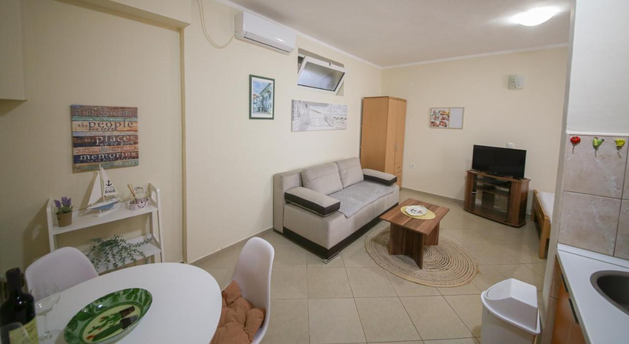Md Apartments Kotor Buitenkant foto
